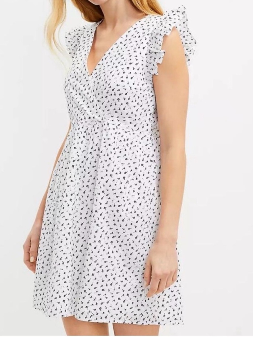 LOFT NWT White Mini Dress with Black Floral Print size 6 v-neck, ruffle sleeves